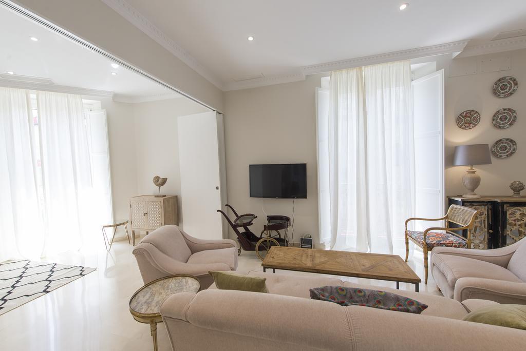 Apartamento Living By Cathedral Seville Ngoại thất bức ảnh